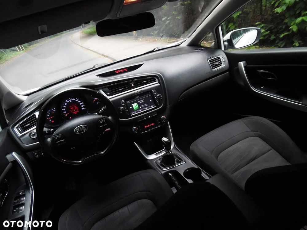 Kia Ceed - 23