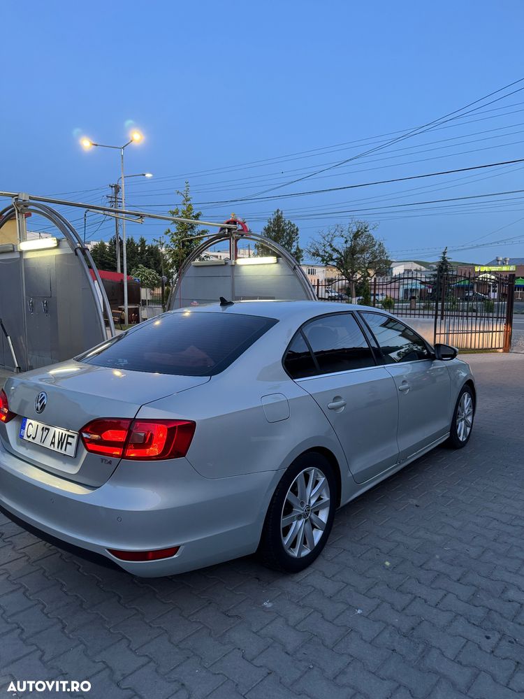 Volkswagen Jetta 1.6 TDI DPF Comfortline DSG - 6