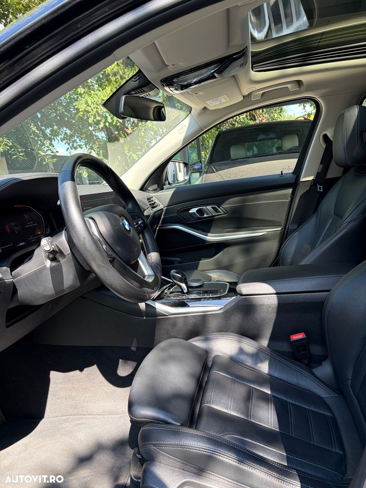 BMW Seria 3 320i AT - 10
