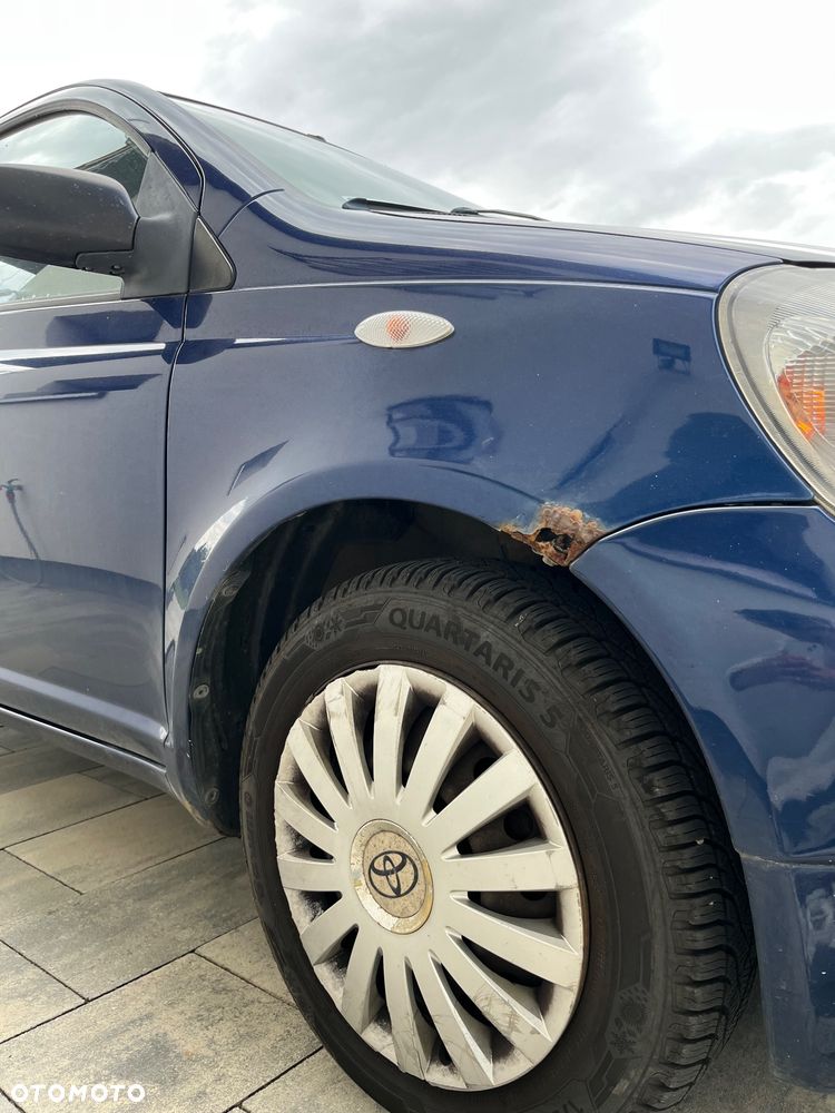 Toyota Yaris - 23