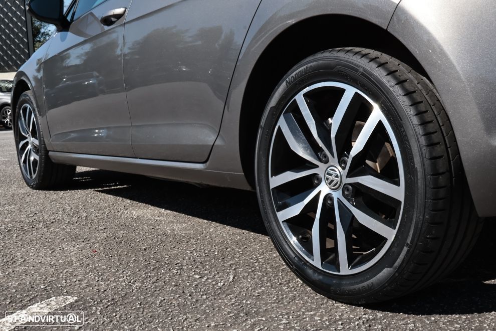 VW Golf 1.6 TDi BlueMotion Confortline - 5