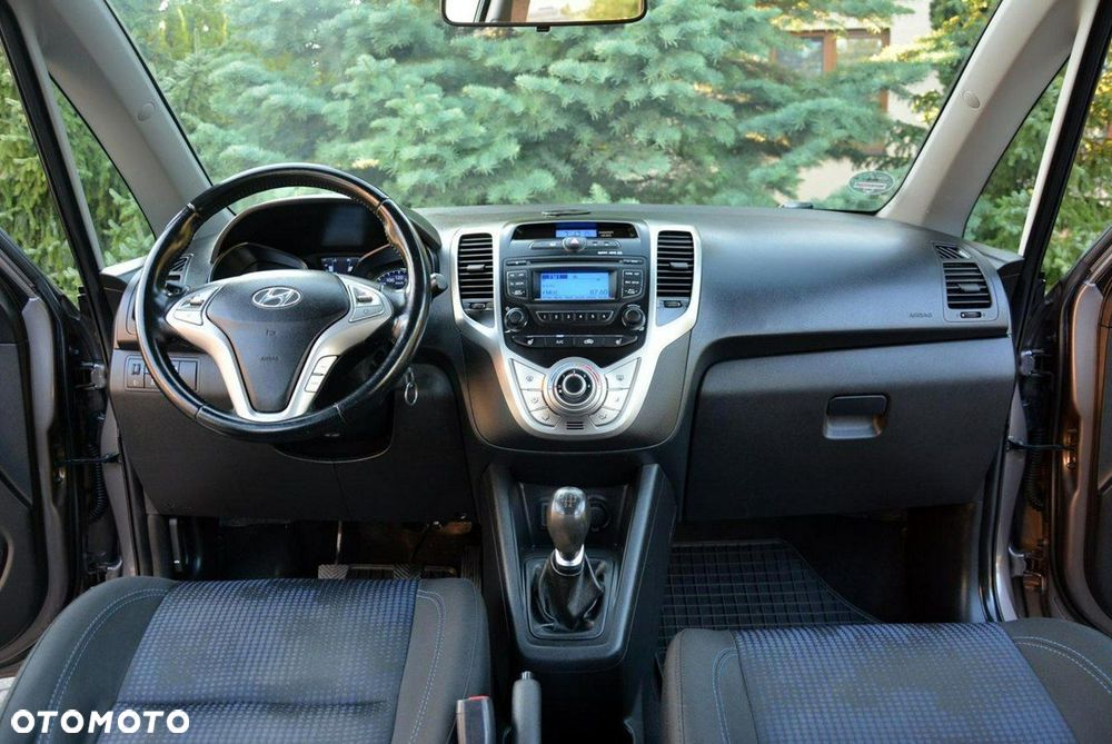 Hyundai ix20 - 22