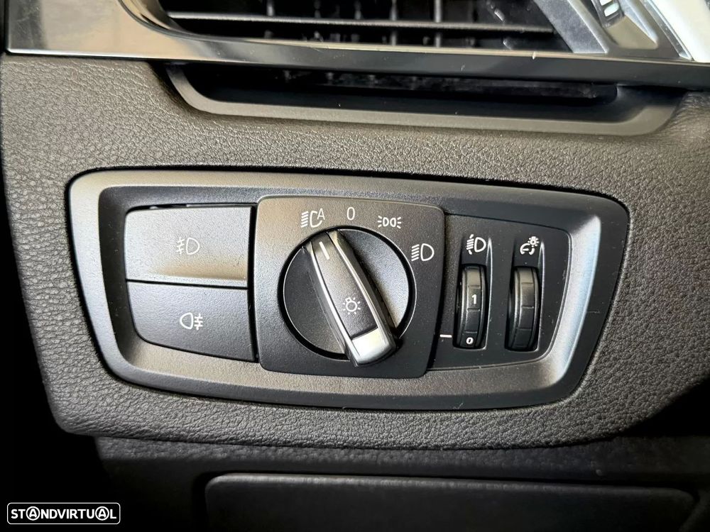 BMW X1 16 d sDrive Line xLine - 57