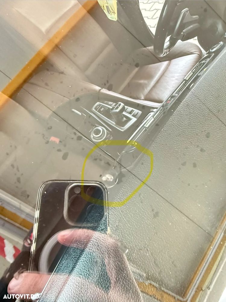 BMW Seria 5 525d xDrive - 16