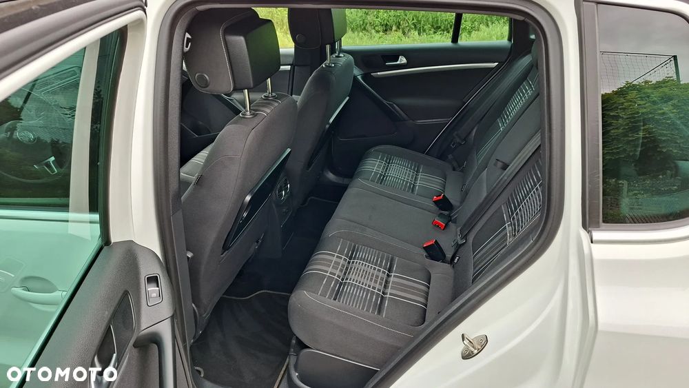 Volkswagen Tiguan 2.0 TDI SCR 4MOTION BlueMotion Technology DSG Lounge Sport & Style - 26