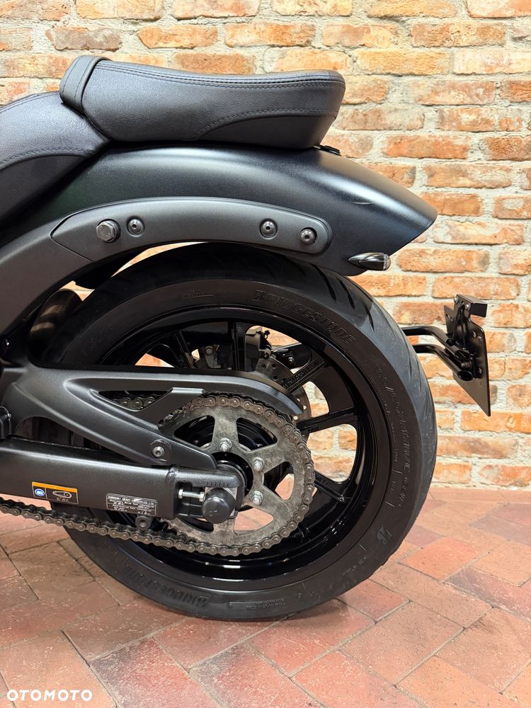 Kawasaki Vulcan S - 16