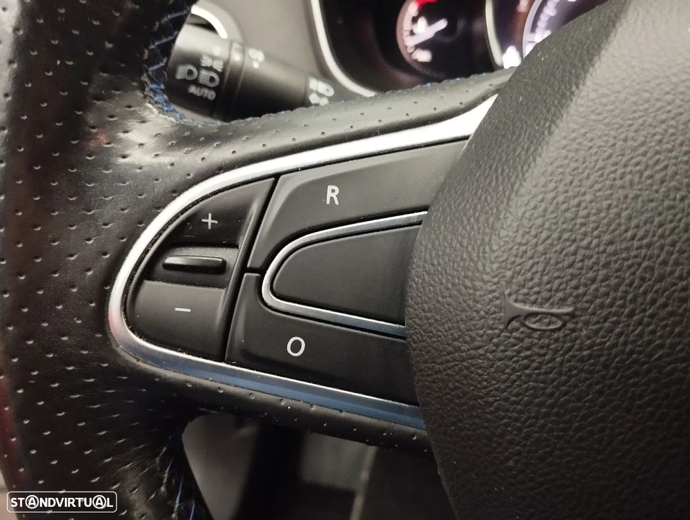 Renault Mégane 1.5 Blue dCi GT Line - 19