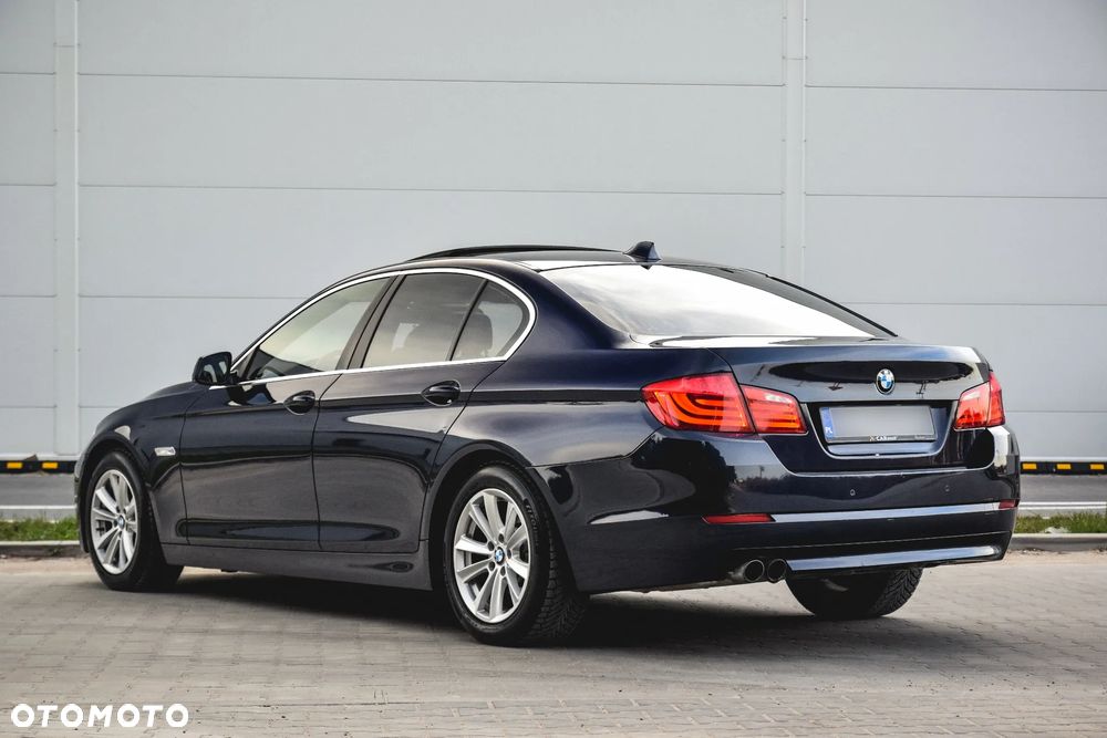 BMW Seria 5 520i - 12