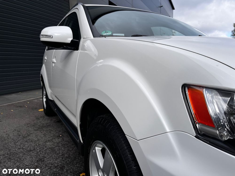 Mitsubishi Outlander 2.0 DI-D 4WD Invite - 15