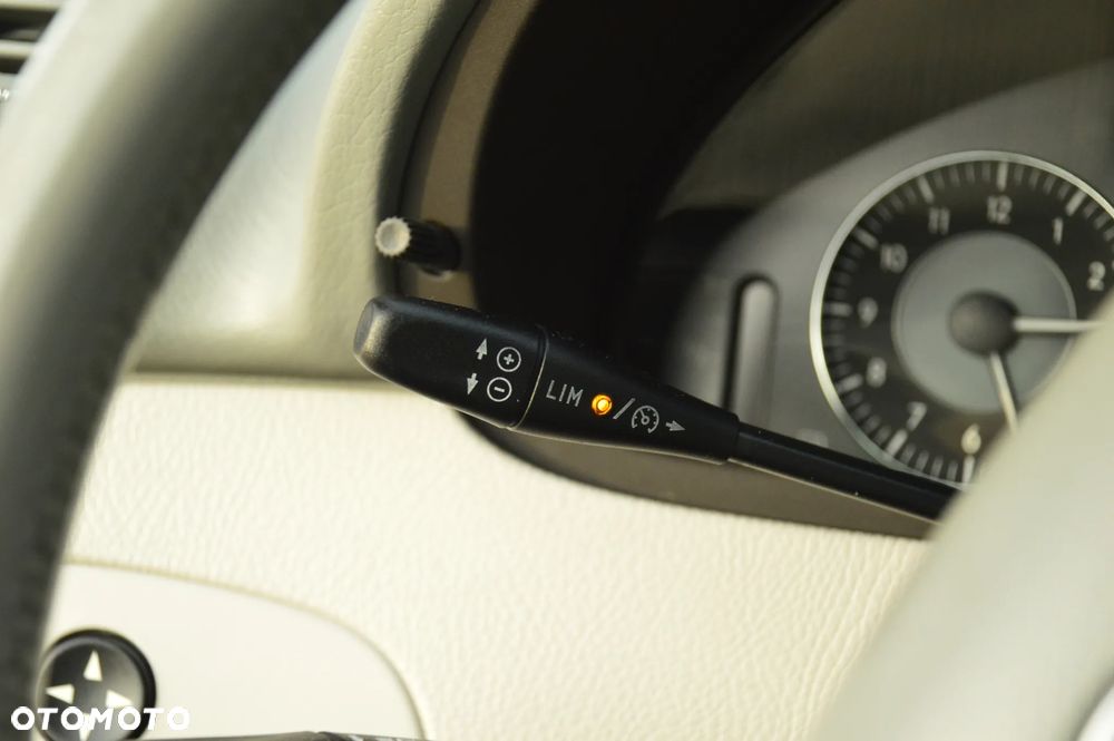 Mercedes-Benz CLK 320 Elegance - 23