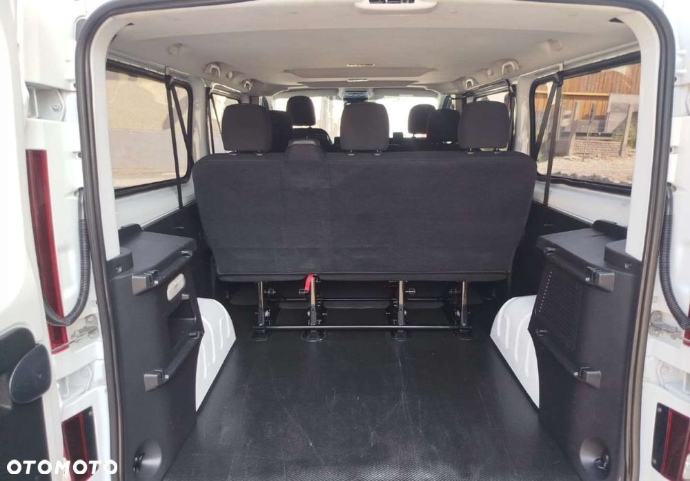 Renault Trafic - 26