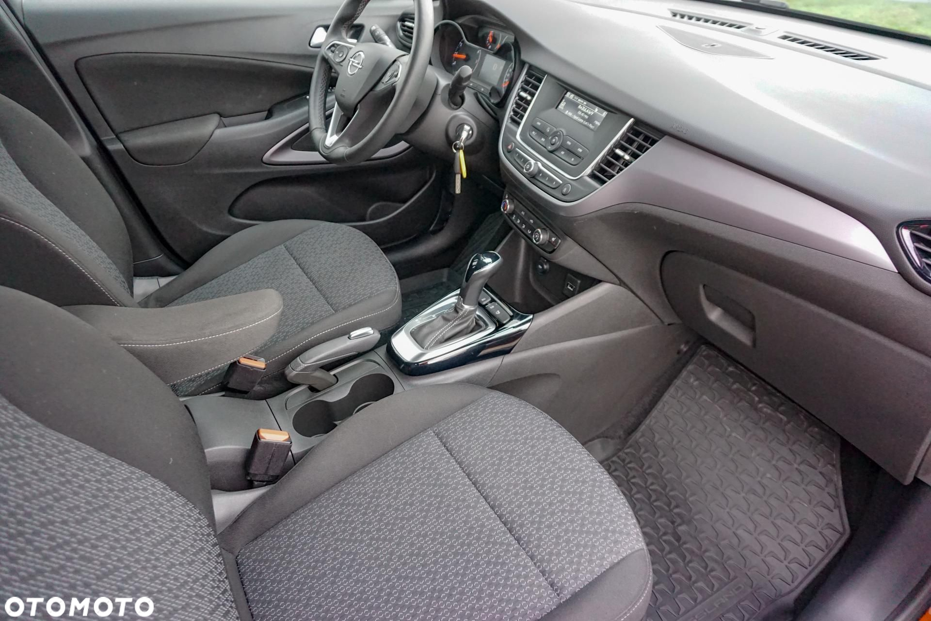 Opel Crossland - 17