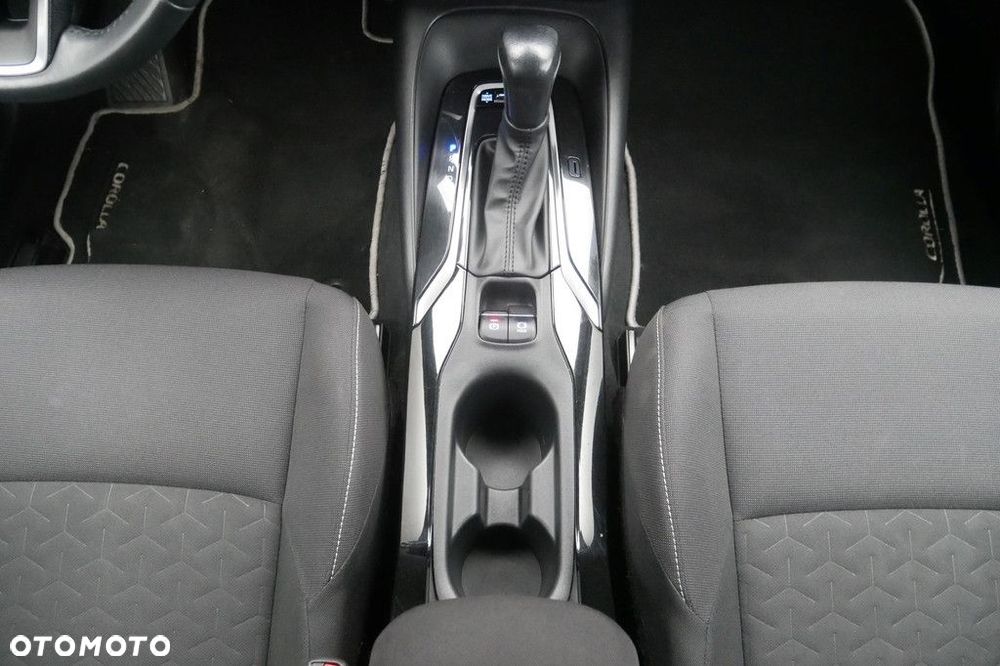 Toyota Corolla - 11