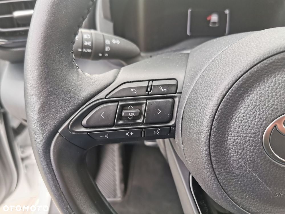 Toyota Yaris Hybrid 1.5 Style - 19