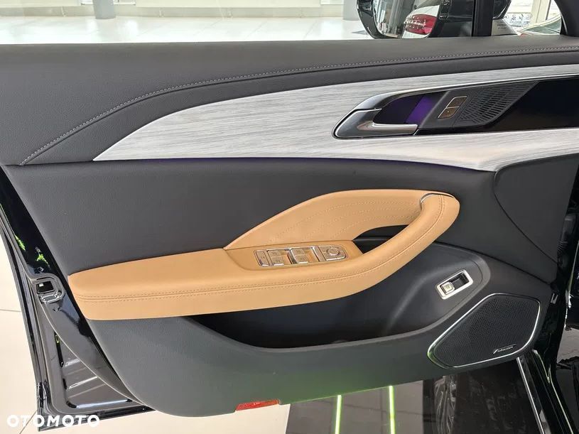 Hongqi H5 2.0T Comfort - 11