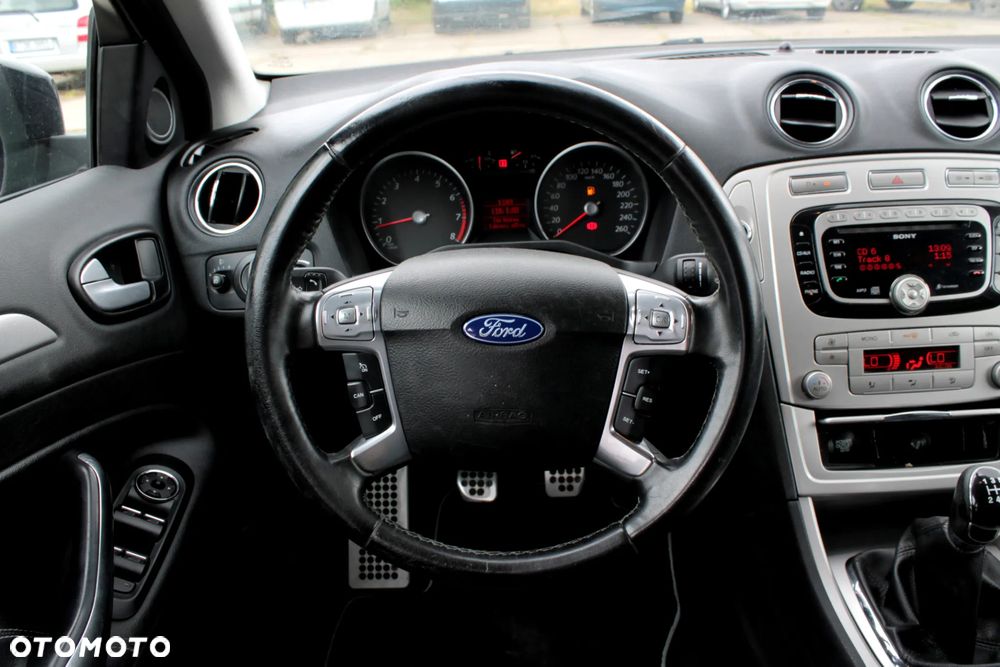 Ford Mondeo 2.0 Sport - 13