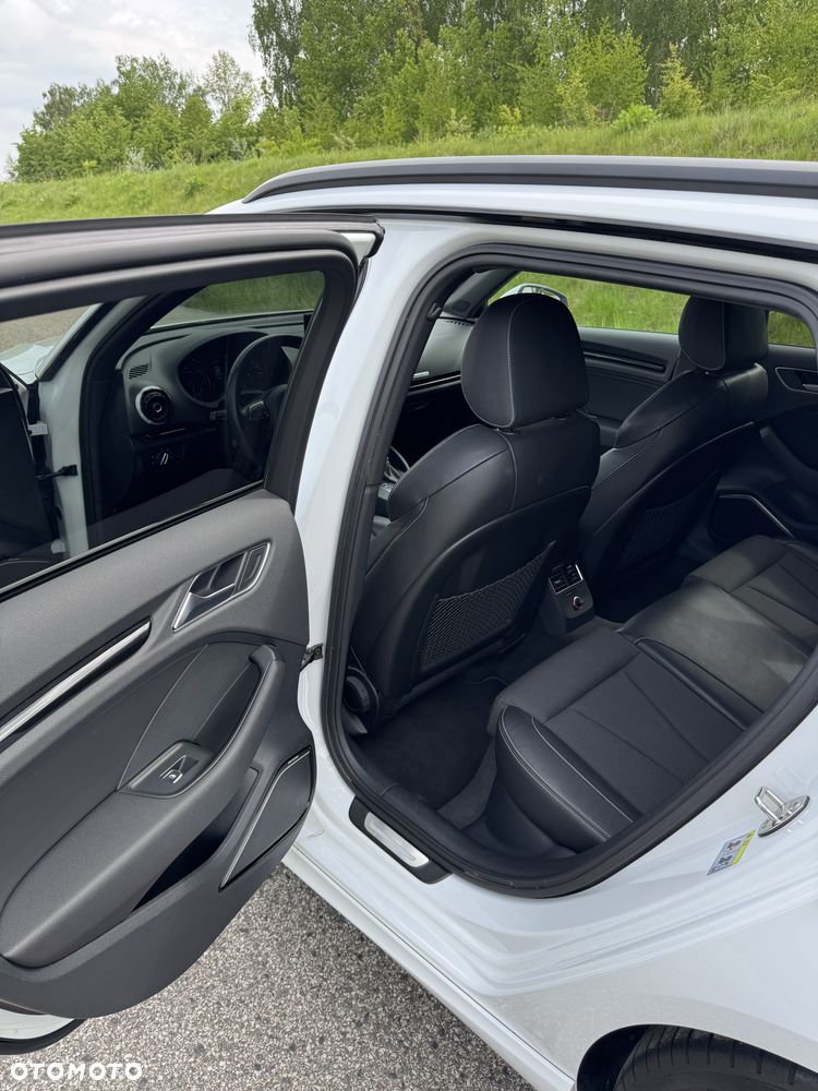 Audi A3 Sportback 2.0 TDI (clean diesel) quattro S tronic S line Sportpaket - 14