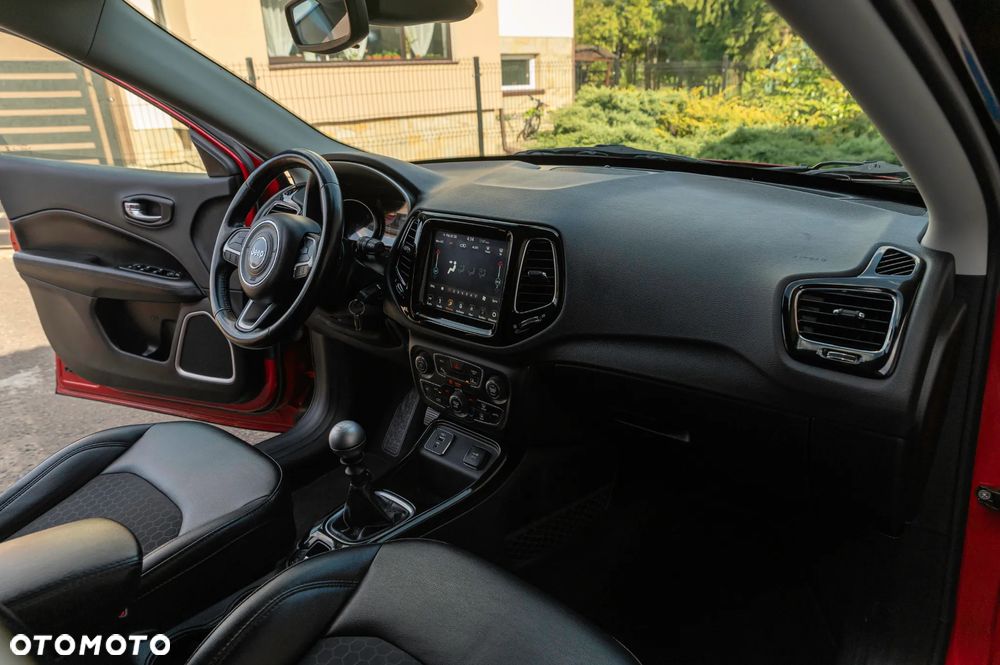 Jeep Compass - 27