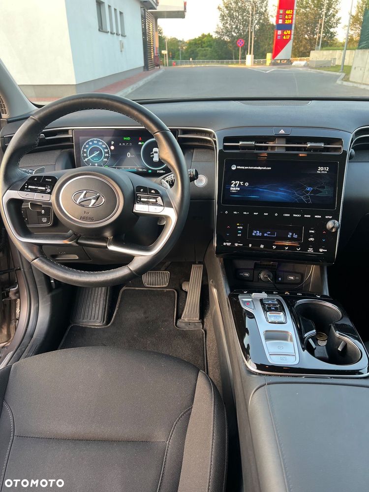 Hyundai Tucson 1.6 T-GDi HEV Executive 2WD - 22