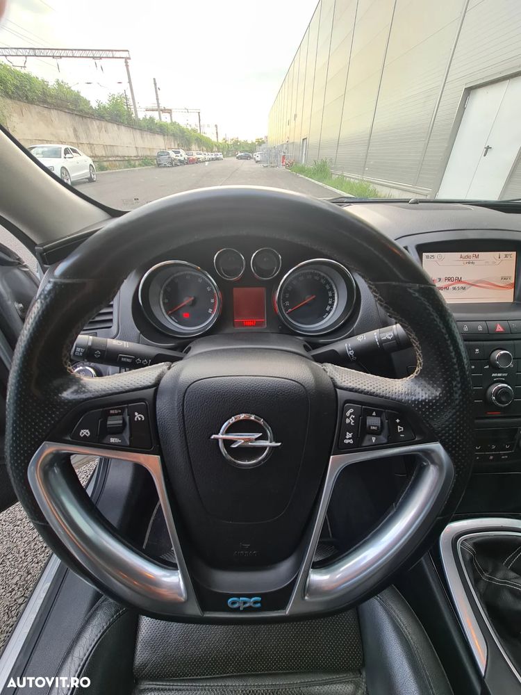 Opel Insignia - 11