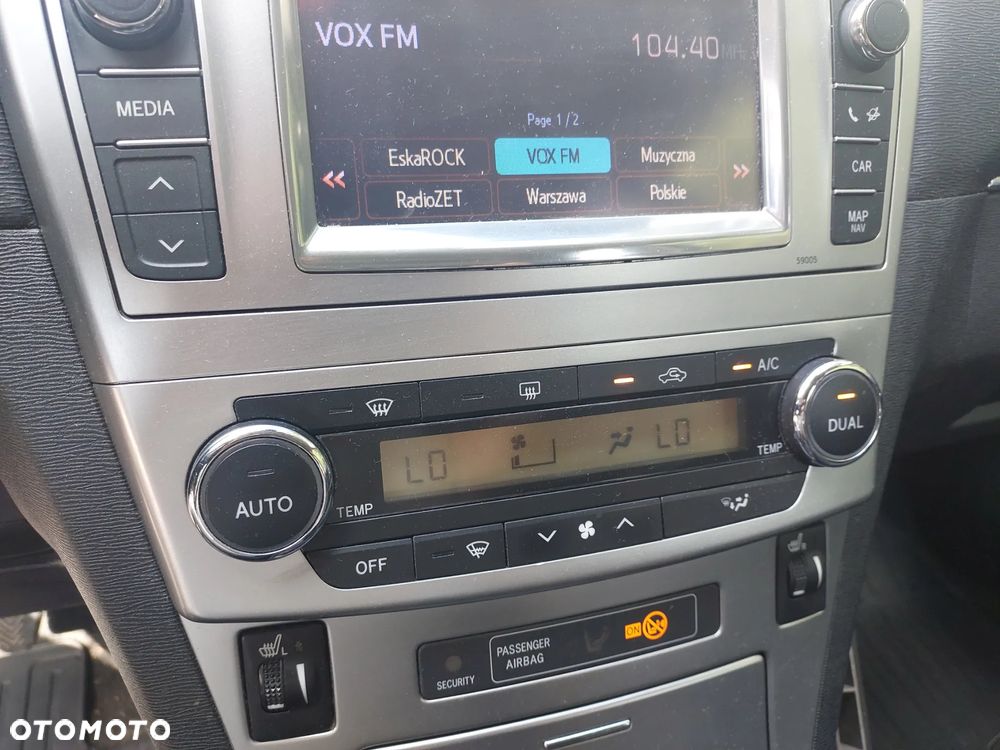 Toyota Avensis 1.8 Business Edition - 13