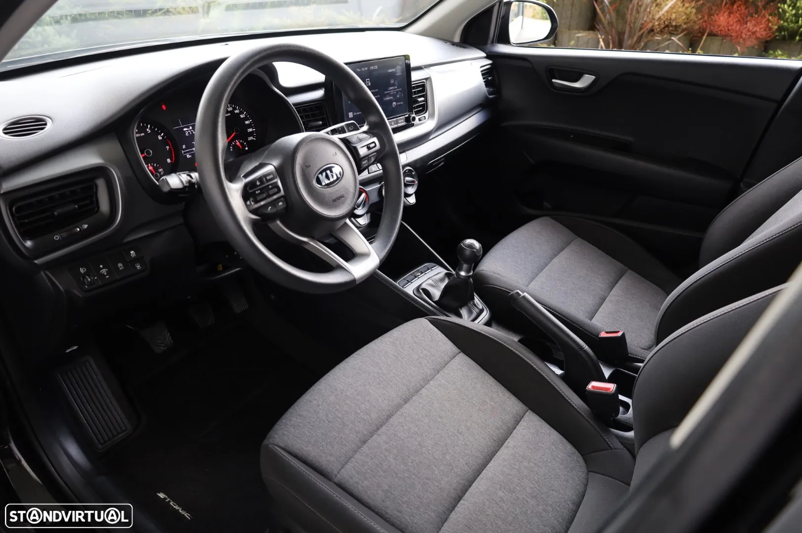Kia Stonic 1.2 Dynamic - 28