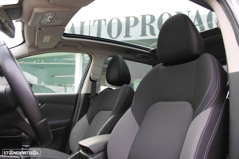 Nissan Qashqai 1.5 dCi N-Connecta J18+Led - 9