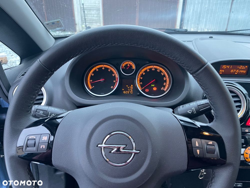 Opel Corsa 1.2 16V Essentia - 16