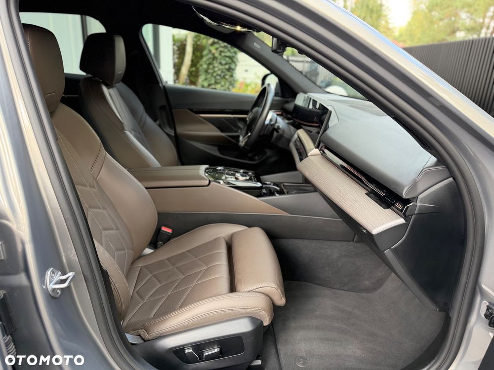 BMW Seria 5 520d mHEV M Sport - 17