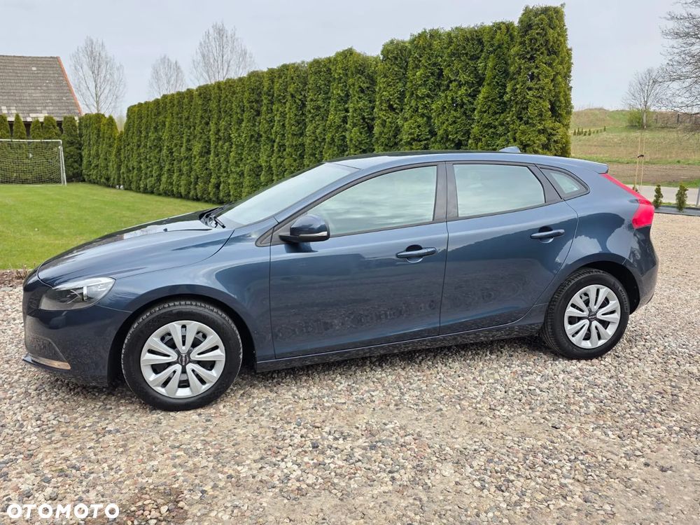 Volvo V40 D2 Momentum - 13