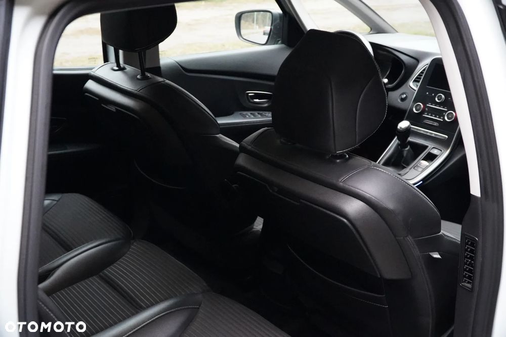 Renault Grand Scenic - 24