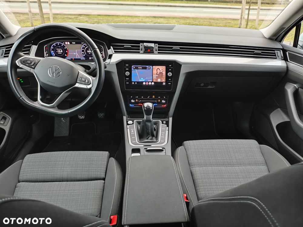 Volkswagen Passat - 6