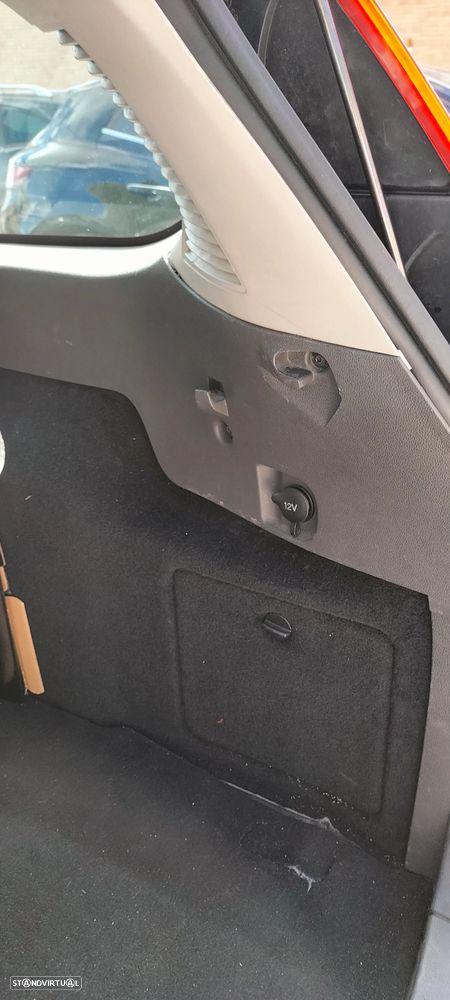 Ford Focus SW 1.6 TDCi Connection - 13