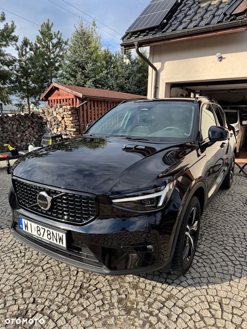 Volvo XC 40 B3 Plus Dark - 1