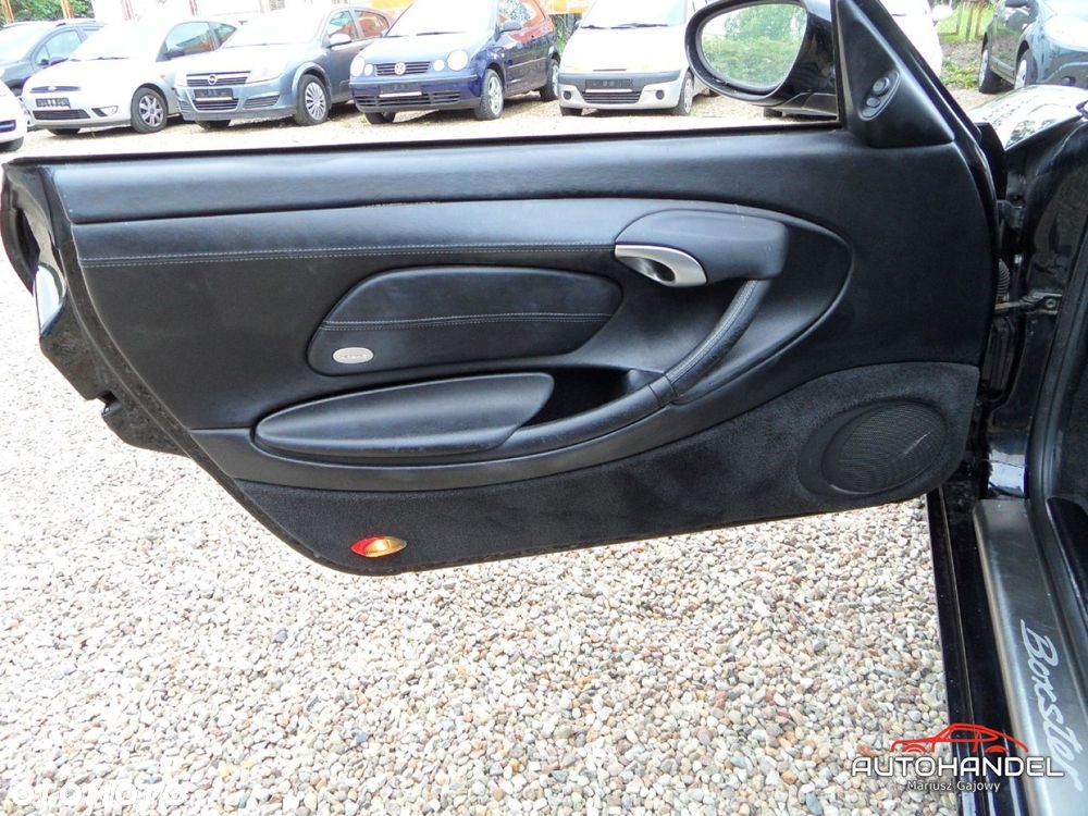 Porsche Boxster - 16