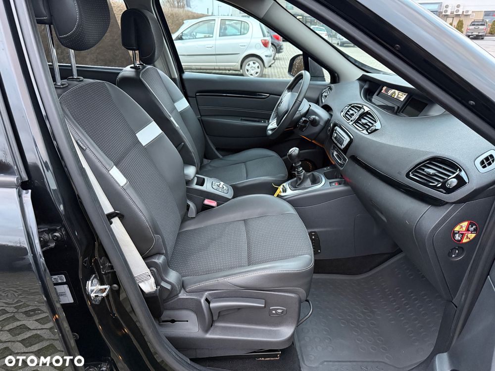 Renault Scenic Energy dCi 130 Start & Stop Bose Edition - 20