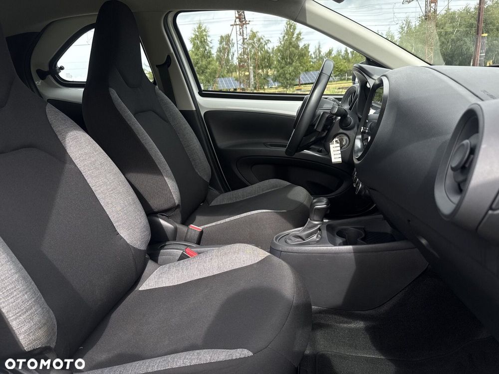 Toyota Aygo X 1.0 VVT-i Comfort CVT - 13