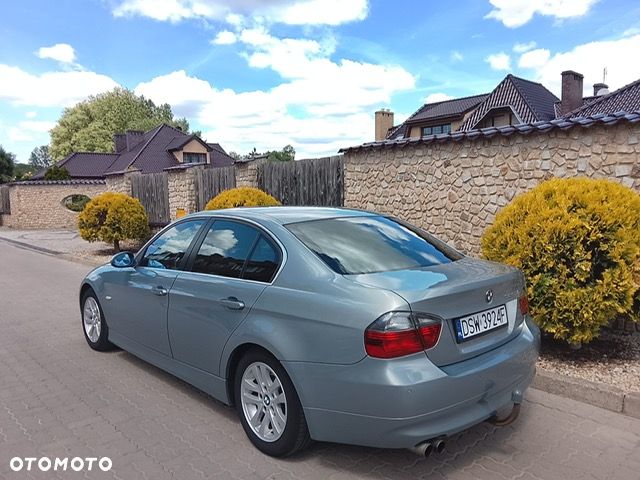 BMW Seria 3 325xi - 11