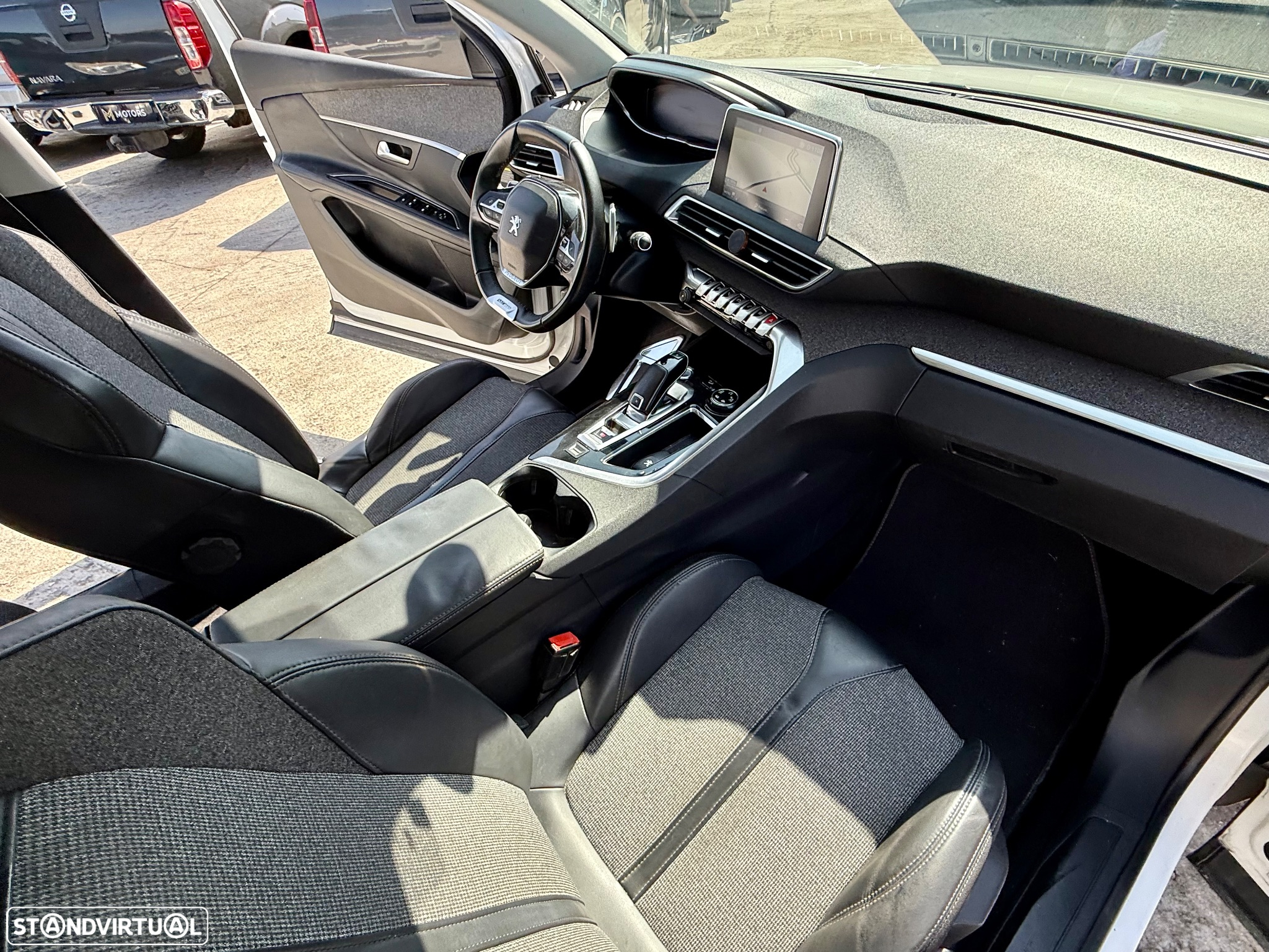 Peugeot 3008 1.6 BlueHDi GT Line EAT6 - 13