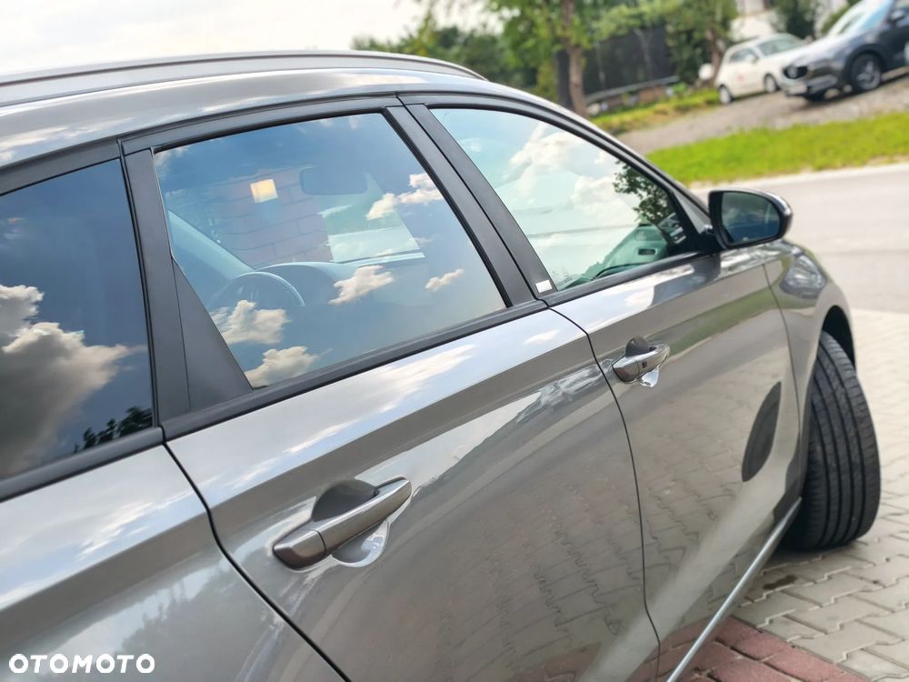 Hyundai i30 1.4 T-GDI YES!+ - 14
