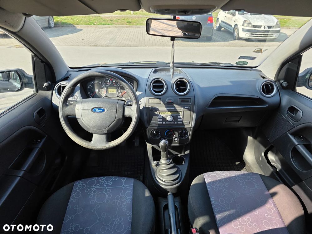 Ford Fiesta 1.4 - 5
