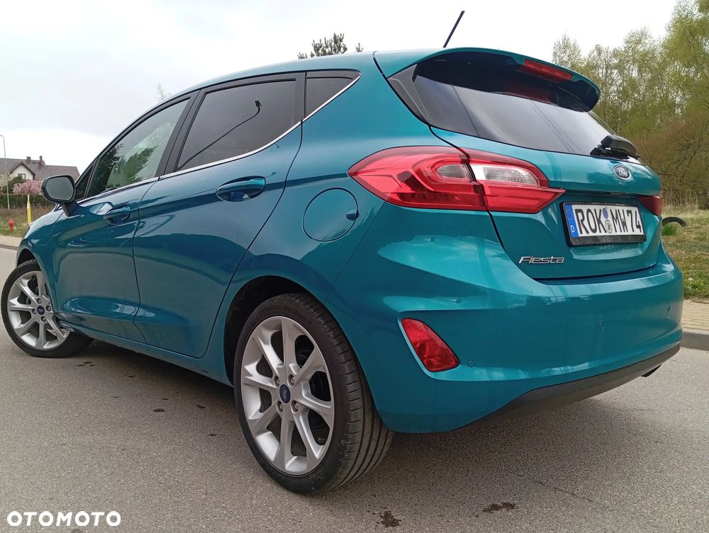 Ford Fiesta 1.0 EcoBoost Hybrid S&S TITANIUM - 19