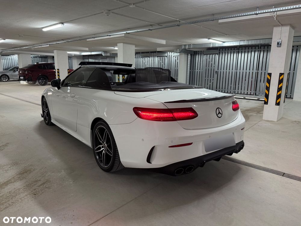 Mercedes-Benz Klasa E - 9