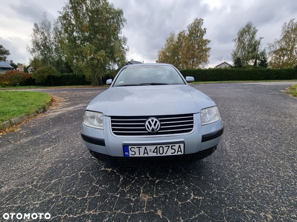 Volkswagen Passat 1.6 Comfortline - 2