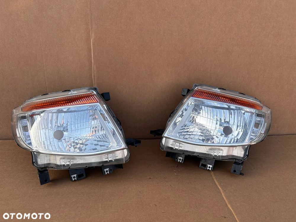 FORD RANGER LAMPA LAMPY REFLEKTOR PRZÓD PRZEDNI PRAWY LEWY ORYGINALNA