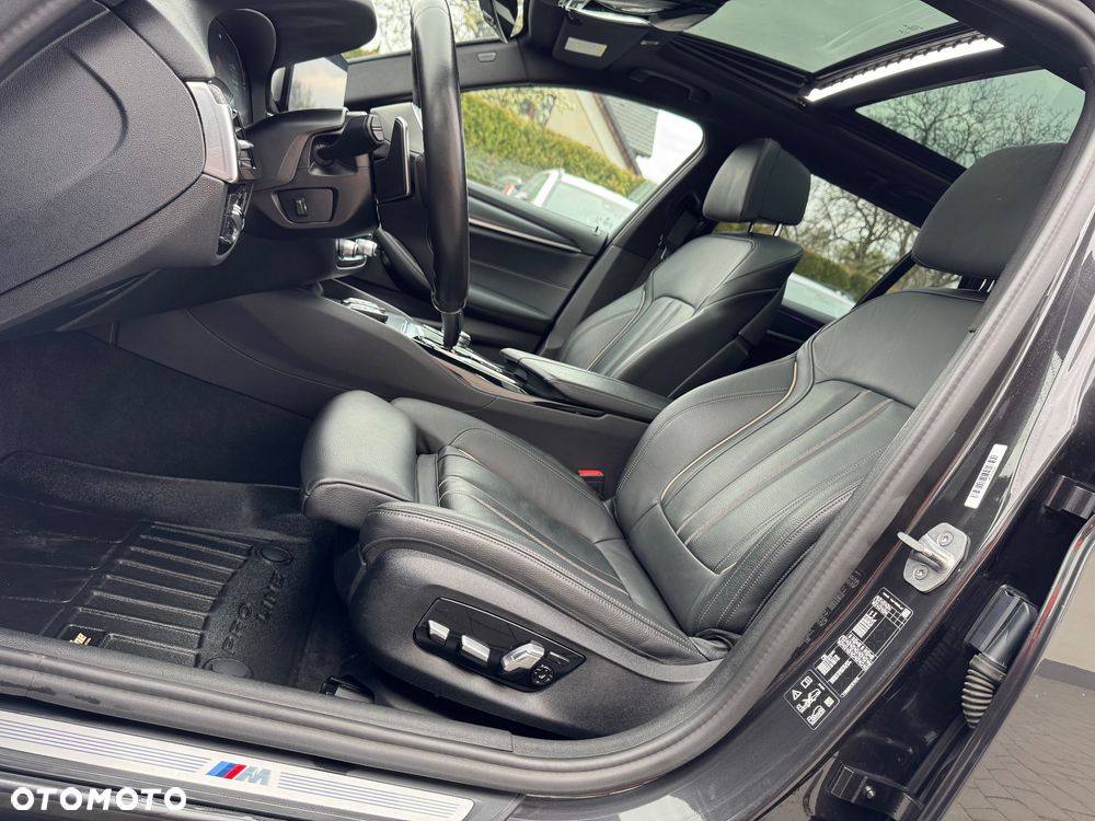 BMW Seria 5 530d xDrive mHEV M Sport sport - 18