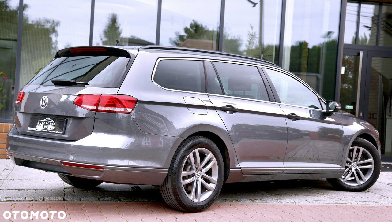 Volkswagen Passat - 5