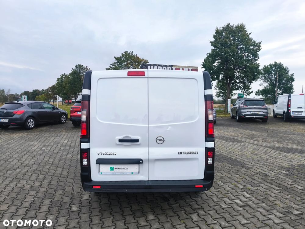 Opel Vivaro - 4