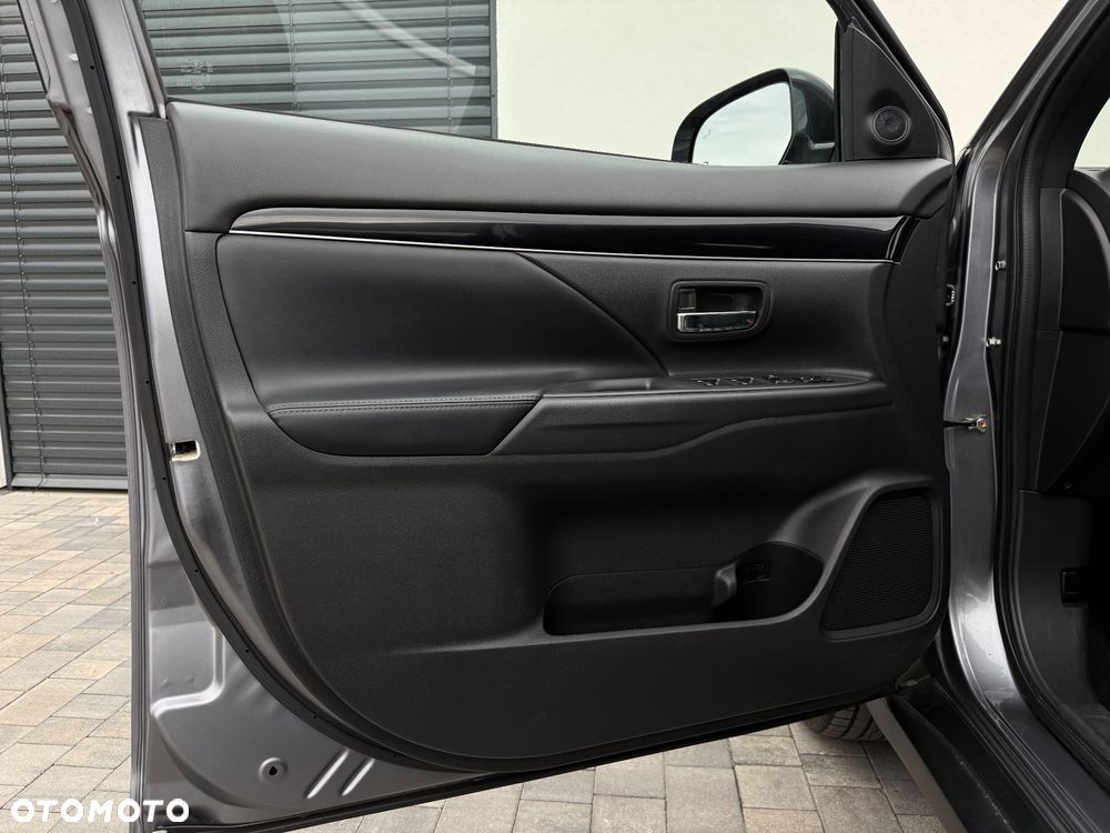 Mitsubishi Outlander 2.0 4WD CVT Active+ - 15