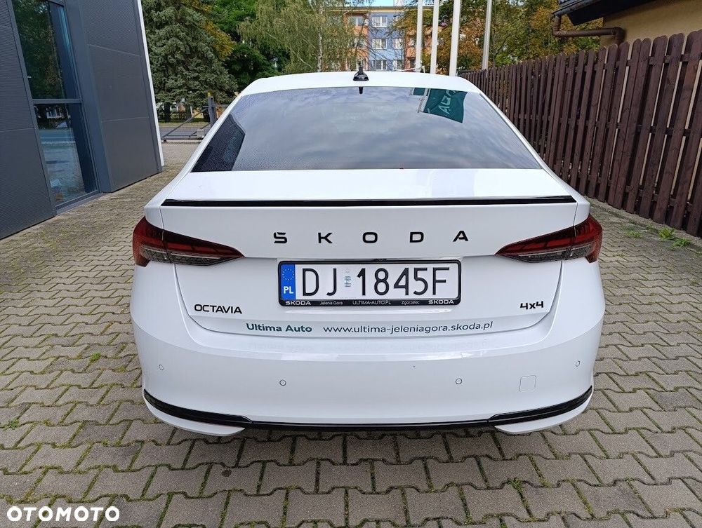 Skoda Octavia 2.0 TSI Sportline 4x4 DSG - 5